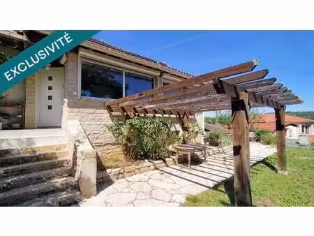 charmante maison de village en pierre rénovée