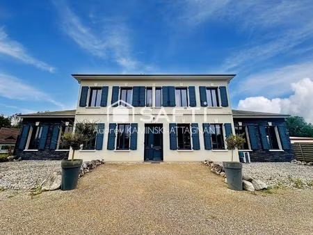 de l'allure pour cette maison d'architecte!