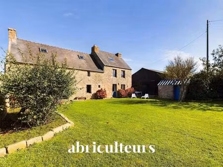 belle demeure en pierre de 196 m² à plounéour-brignogan-plages  à 800 m des plages