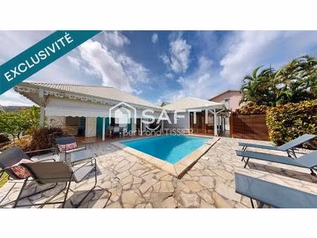 2 villas f4 avec piscines à sainte-anne