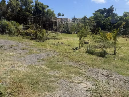 terrain de 350 m2 à louer pour stockage à cambaie (saint?pau