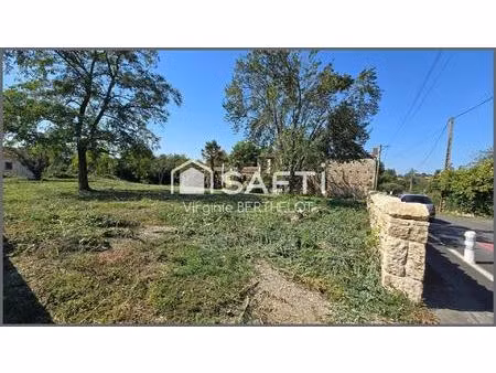 terrain arbore/ constructible d'environ 964 m2 situe sur la commune de sainte -ouenne !