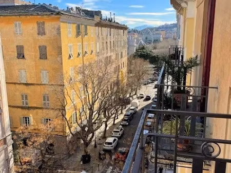 location meublée appartement 2 pièces 41 m² à bastia (20200)  690 €