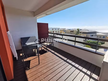 location meublée appartement 3 pièces 59.58 m² à saint-denis (97400)  1 111 €