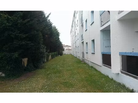 location appartement 2 pièces à merignac (33700)  800 €