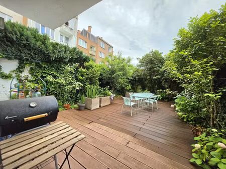 appartement à louer à avenue de hinnisdael 25 woluwe-saint-pierre (vbe33070)