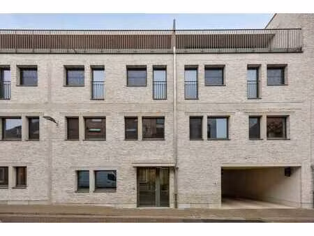 spacieux duplex avec jardin dans un cadre exceptionnel