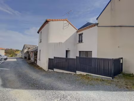 location maison 3 pièces 85.03 m² à chemille (49120)  646 €