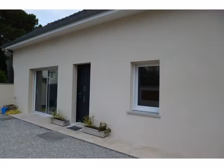 location maison 4 pièces 90 m² à billere (64140)  983 €