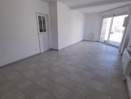 location maison 4 pièces 88.75 m² à signy-signets (77640)  920 €