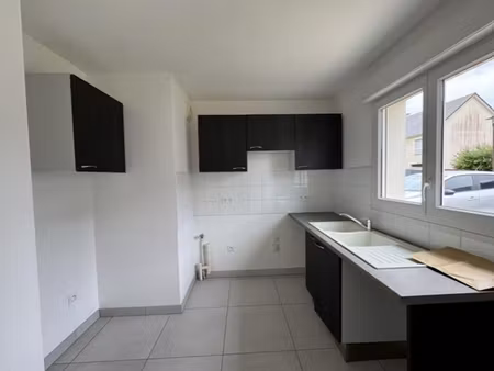 location maison 5 pièces 106 m² à cany-barville (76450)  1 027 €