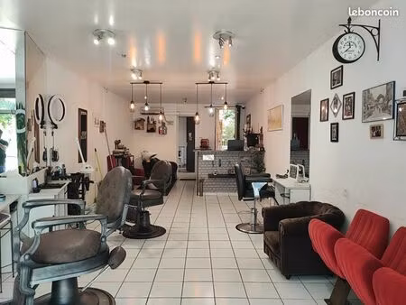local coiffure à deux pas du centre ville