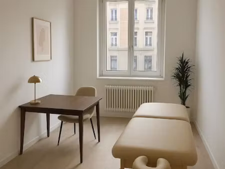 location locaux professionnels 1 pièce 10 m² à roubaix (59100)  410 €