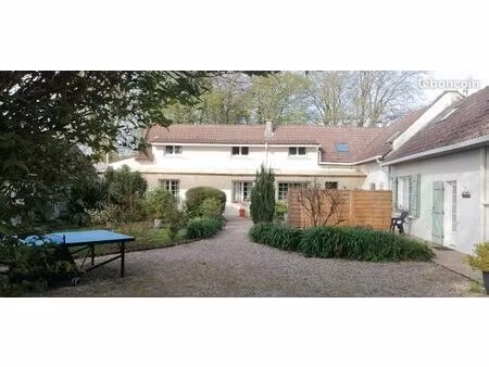 maison 225m2 divisée en 2 logements