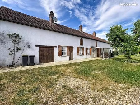 longère 5 pièces 154 m²