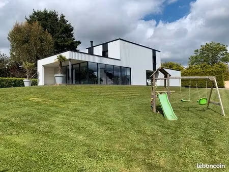 vends maison contemporaine avec grand garage