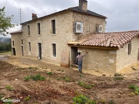 maison en pierre rénovée sur commune de lamothe landerron - 33190 -