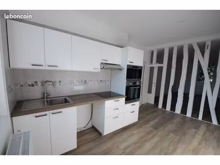 t2 57m² limoges mairie  fac de droit 200 mètres dans résidence privé