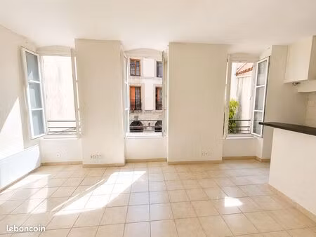 studio – 26 m² – clermont-l’hérault centre