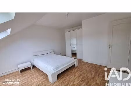 studio 1 pièce 28 m²