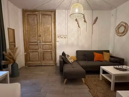 joli t2 meublé en rdc