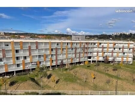 studio 1 pièce 18 m²
