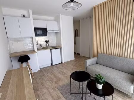 studio 1 pièce 25 m²