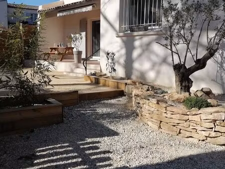 maison meublé tout confort avec piscine-terrain amenagé