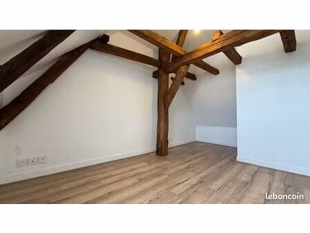 à louer - t3 bis duplex entièrement rénové - nouzilly