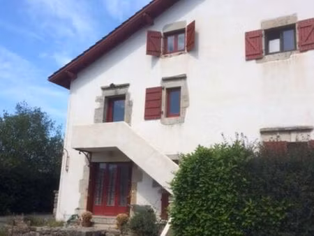 a louer à l'année duplex 78 m²