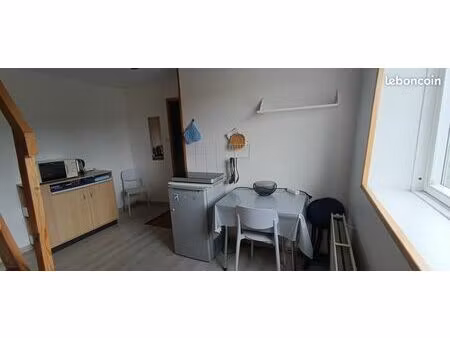 loue chambre meublée