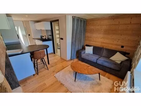 studio 1 pièce 20 m²