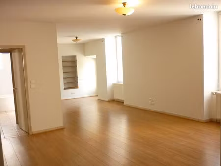 appartement 4 pièces 82 m²