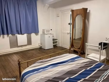 chambre 1 pièce 17 m²