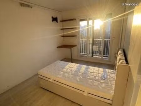 chambre 5 pièces 78 m²