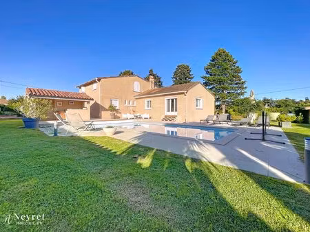 rare - charly - maison familiale 5 chambres de 175 m2 avec piscine et pool house secteur..