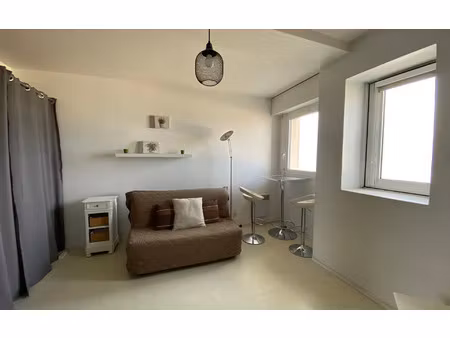 location appartement  21.8 m² t-1 à la rochelle  671 €