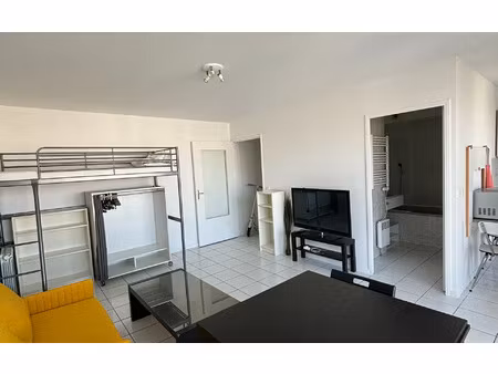 location appartement  31.97 m² t-1 à villeurbanne  786 €