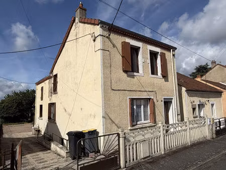 maison ancienne sur cave : env. 98 m²