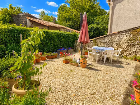 maison à vendre 5 pièces mosnac (17)maison avec petit jardin de vente à terme libre