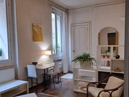 appartement t1 bordeaux - 29 m2 - 695 euros ttc