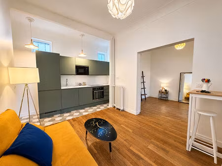 gare des vallées ? appartement rénové avec charme de l'ancien ? jardin commun ? à 3 minute