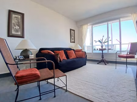 front de mer_ appartement t2_courseulles sur mer _31 m2_balcons_stationnement