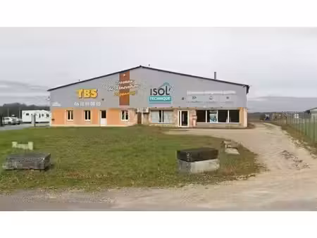 location bureaux chazelles 16380 373m²
