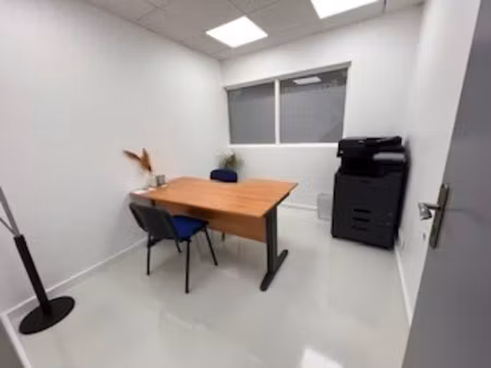 bureau a louer 9 m2