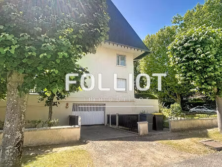parking / box cabourg