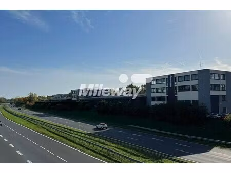location local d’activités évry-courcouronnes 91000 150m² à 877m²