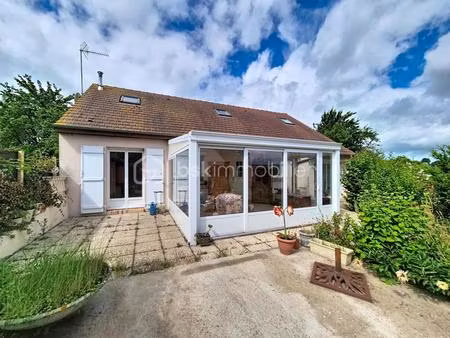 maison traditionnelle viable de plain-pied  à moins de 2 kms du centre de beuzeville !