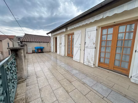 gerzat maison de ville avec terrasse  garage et 4 chambres