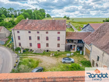 maison 12 pièces/455 m2 terrain 16 000 m2